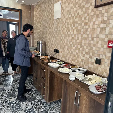 Oda ve Kahvaltı New Sirius